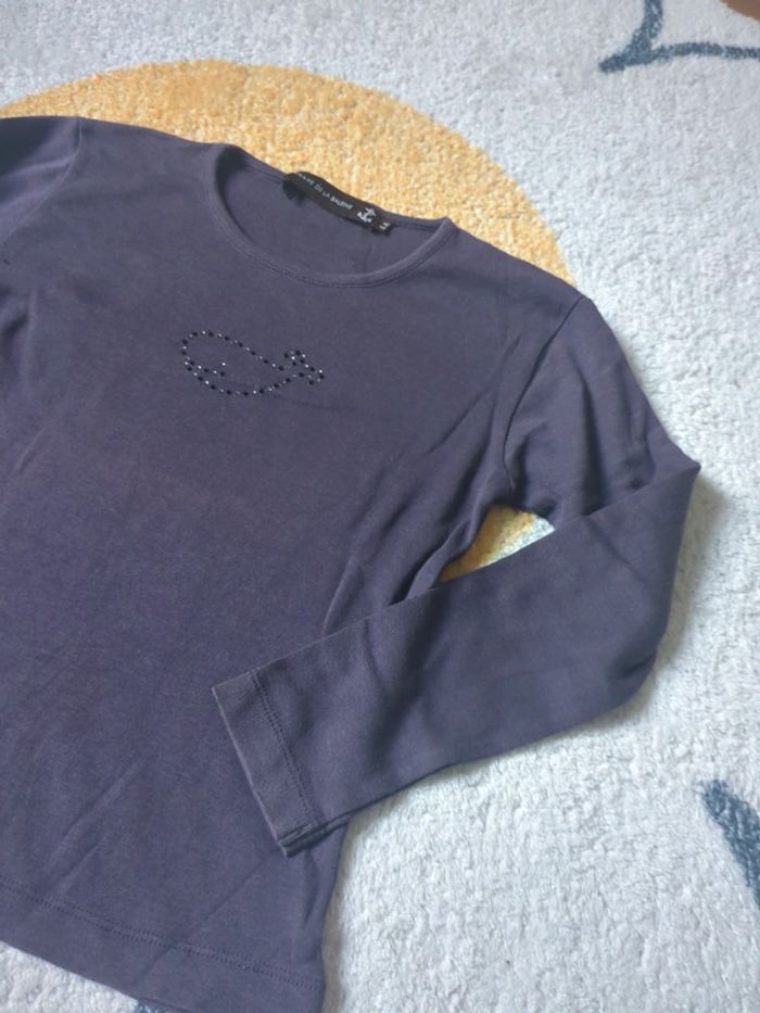 T-shirt baleine violet strass 6 ans comme neuf - photo numéro 2