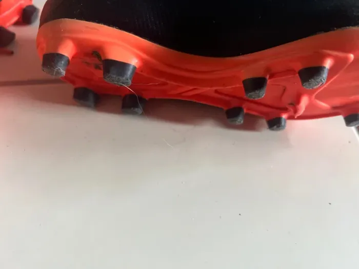 Chaussures à crampons - photo numéro 4