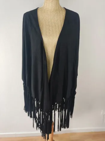 Cape en suédine noire à franges TU Mango neuve