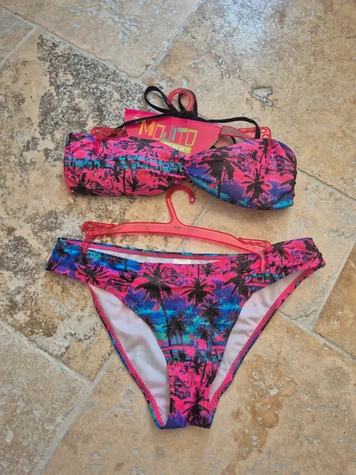 Maillot de bain 2 pièces neuf taille 38/40