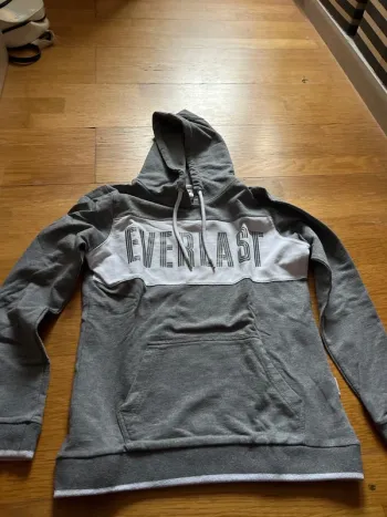 Sweat-shirt