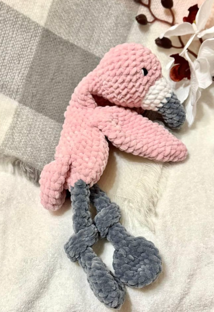 🦩 Doudou Flamant Rose au crochet – Fait main avec amour 🧶💖 - photo numéro 2