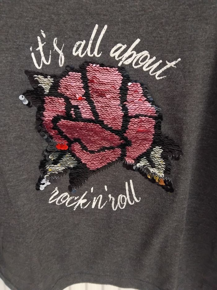 T shirt manches longues fille 8 ans - photo numéro 2