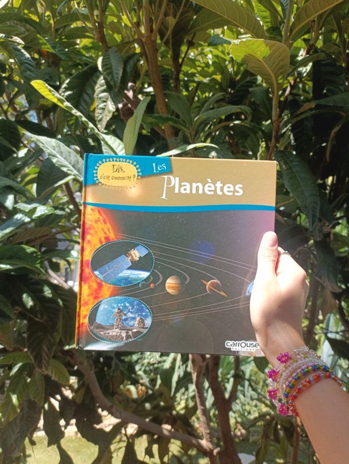 Livre "Dis c'est comment les planètes ?"