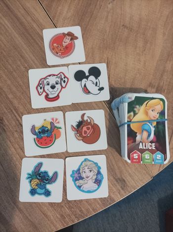 Lot de 7 fixeez avec 40 carte Disney