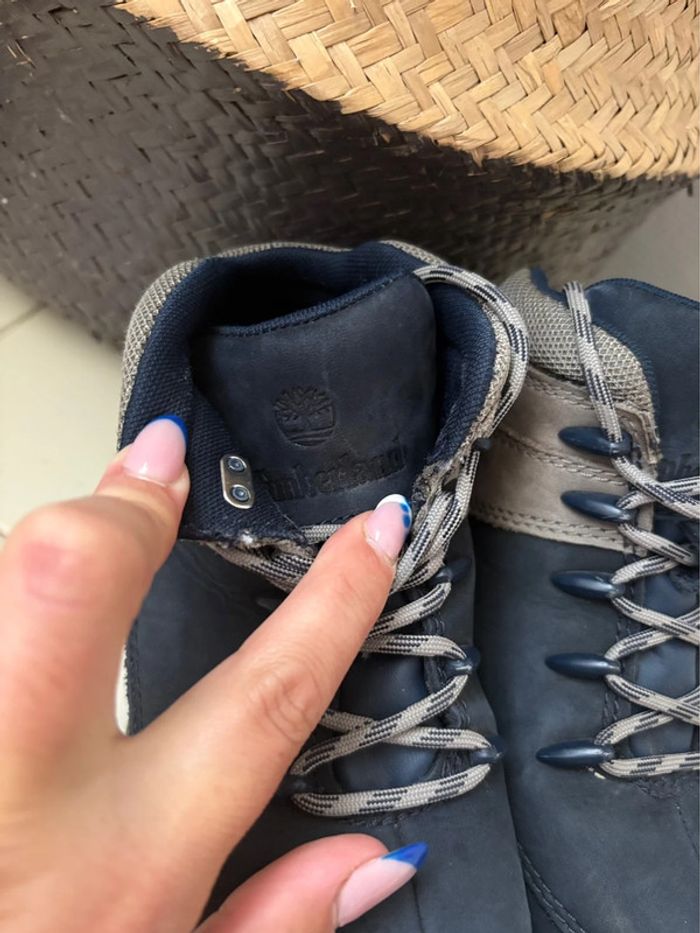 Timberland enfant - bleu/gris - 100% cuir - en très bon état - pointure 31 - photo numéro 3