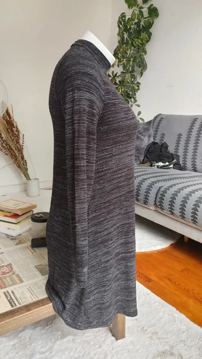 Mini robe manche longue col haut