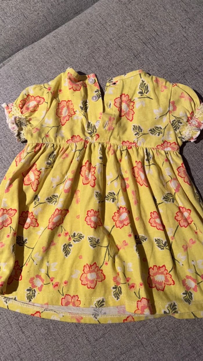 Robe 12m - photo numéro 3