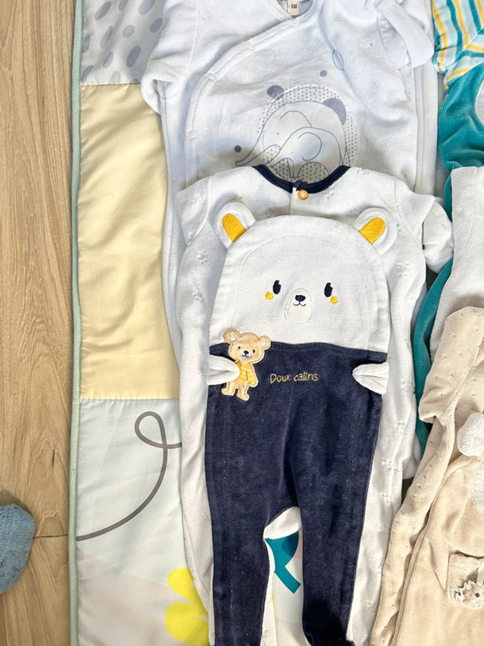 Lot de 9 pyjamas velours 6 mois - photo numéro 4