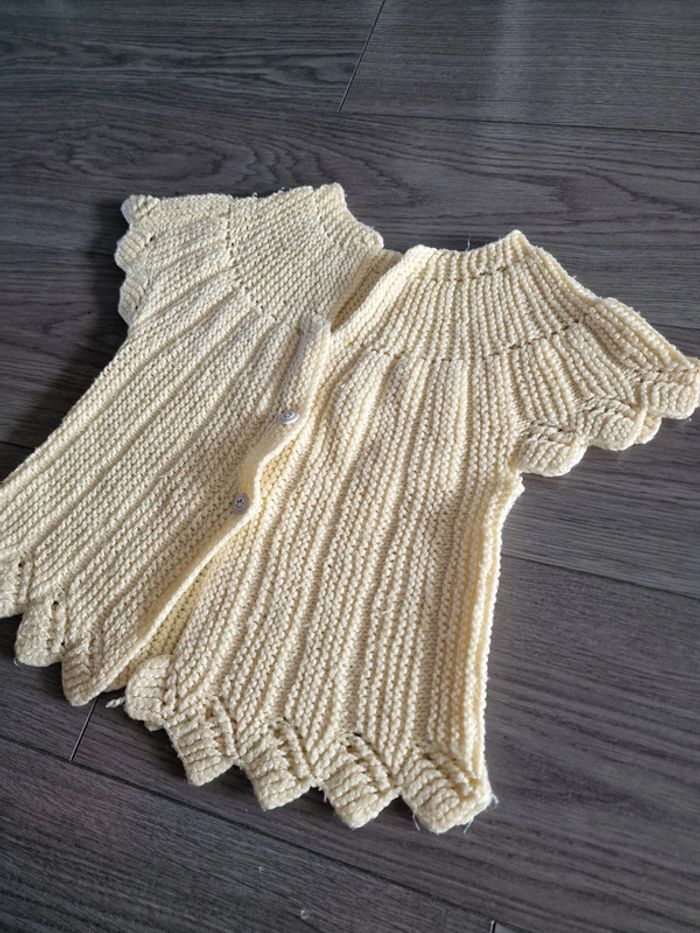 Haut tricoté fait main - photo numéro 2