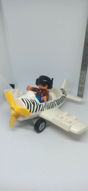Avion de safari avec pilote lego duplo