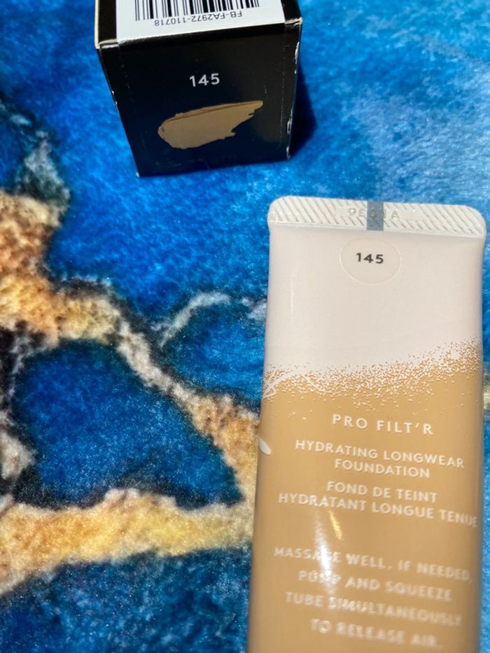 Fond de teint Fenty Beauty teinte 145 - photo numéro 6