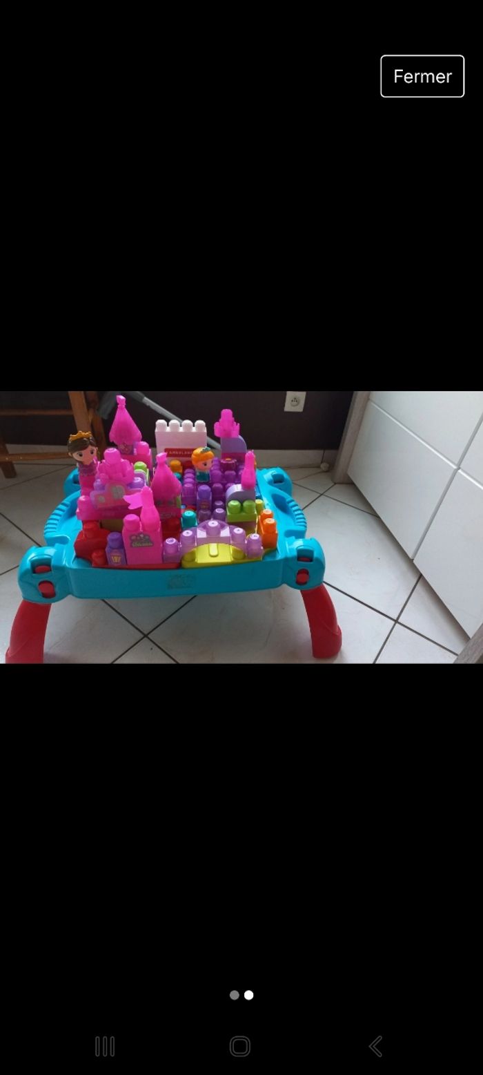 Table d activité mega  blocks lego