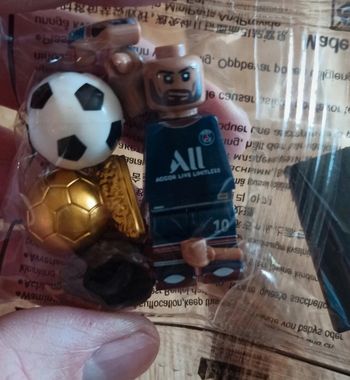 Personnage football Lego neuf Neymar PSG Paris Saint-Germain