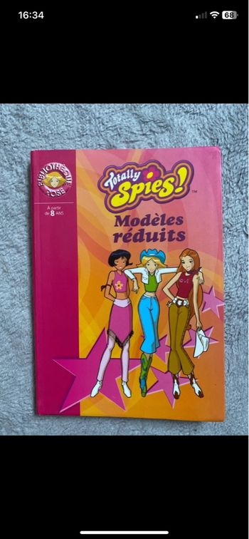 Livre totally spies modèle réduit 