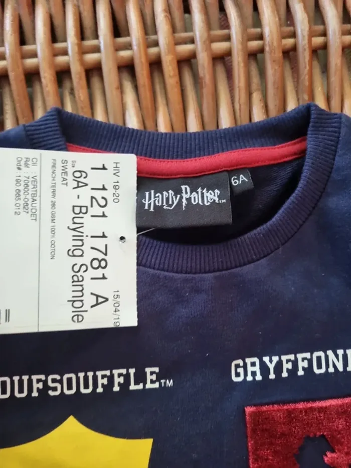 Pull harry potter neuf 6 ans - photo numéro 3