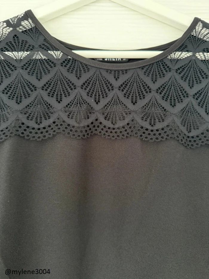 Haut blouse noire élégante uni col rond en dentelle manches longues - photo numéro 4