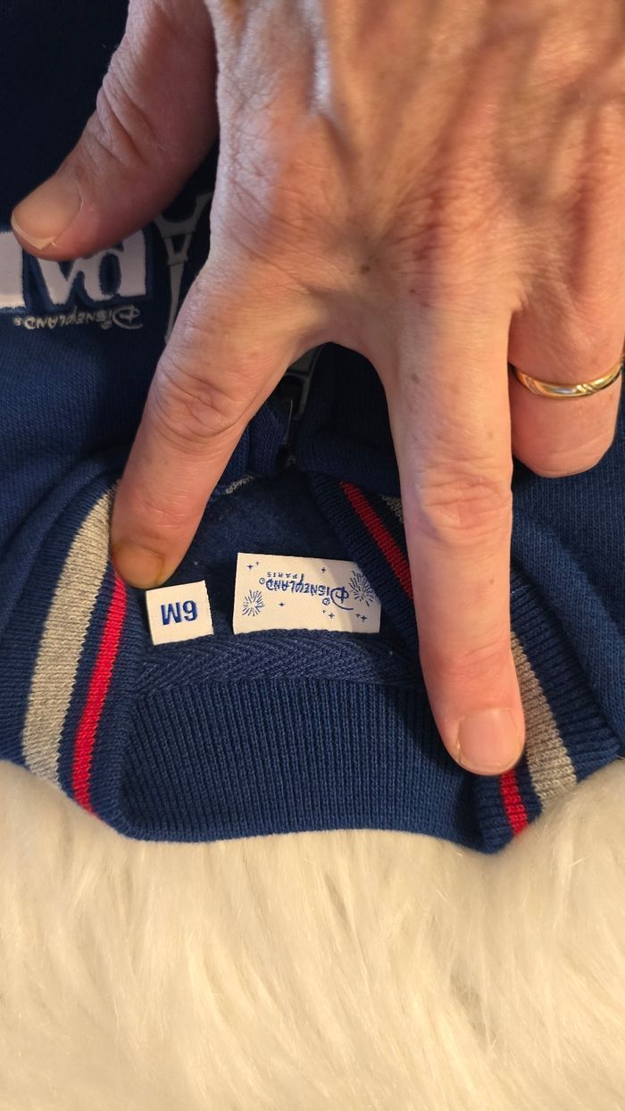 NEUF non portée 🏷😍🥰💙 sublime veste teddy 6mois garçon disneyland Paris 😍💙 - photo numéro 3