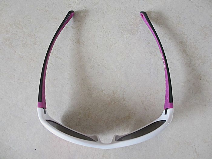 Lunettes de soleil randonnée 6-10 ans Quechua avec étui et bandeau de maintien - photo numéro 5