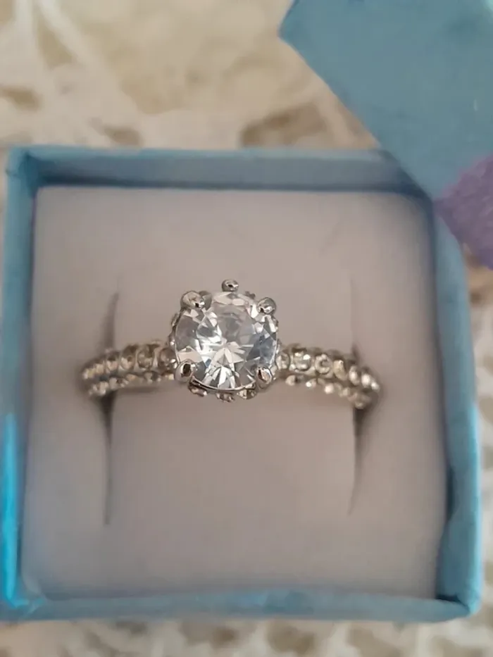 Bague pierre en cristal entourée de strass, taille 60 - photo numéro 3