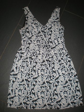 Robe Monny Mood taille M / 38 comme neuve