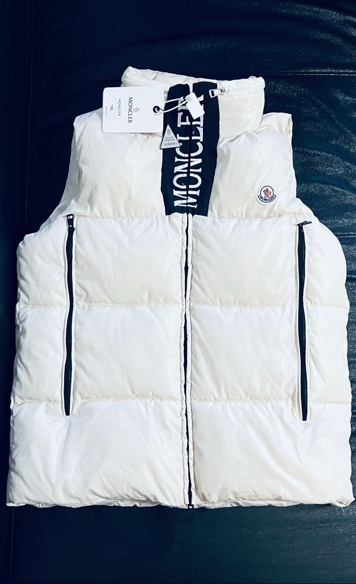 Doudoune sans manches Moncler blanche – Taille XL – Plume d’oie