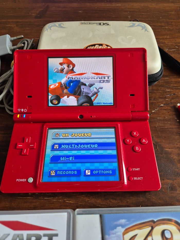 Console Nintendo ds dsi rouge et jeux - photo numéro 2