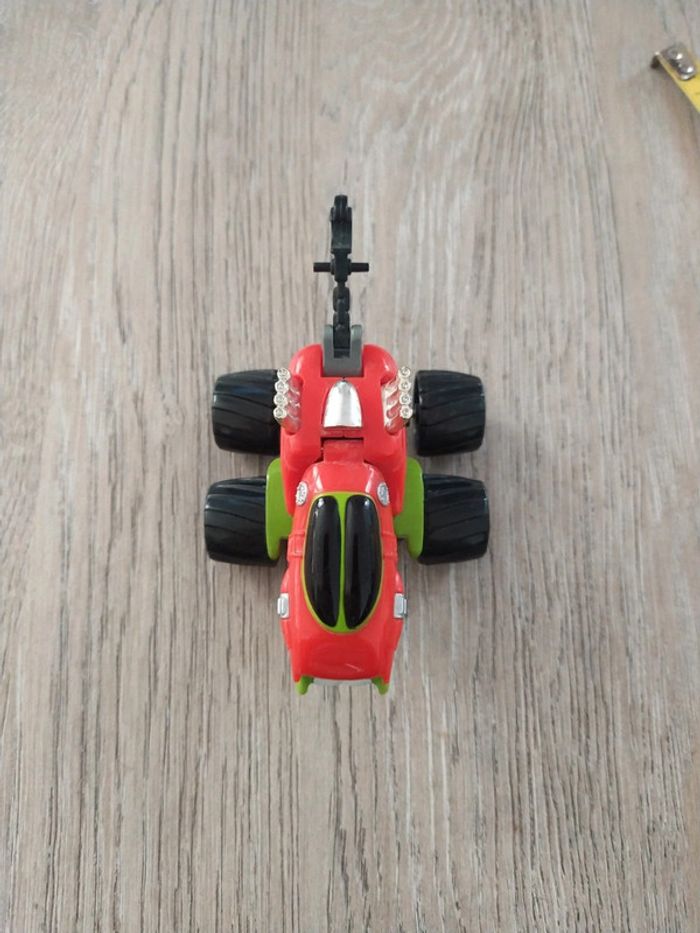 Voiture - photo numéro 6