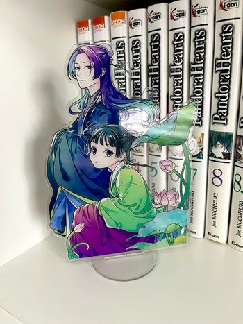 Figurine acrylique «  les carnets de l’apothicaire » neuf 