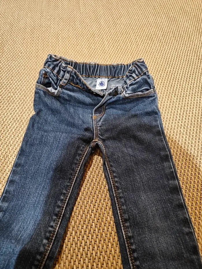 Jeans petit bateau taille 24 mois