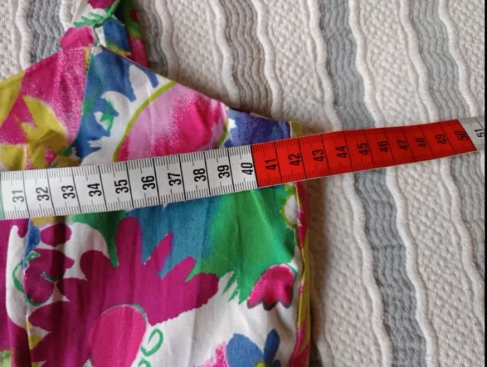 Superbe Robe bretelles t.36
100% coton multicolore - photo numéro 3