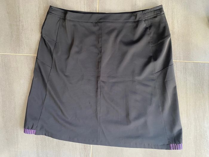 Jupe noire neuve taille 54 - photo numéro 4