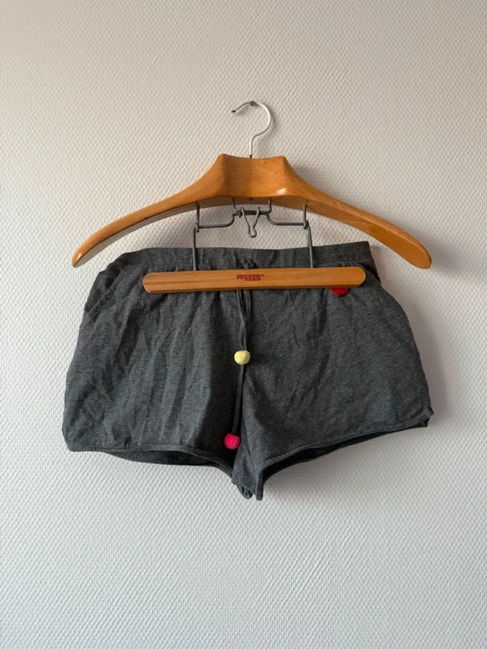 Short pyjama