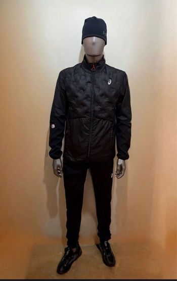 Jogging survêtement asics 