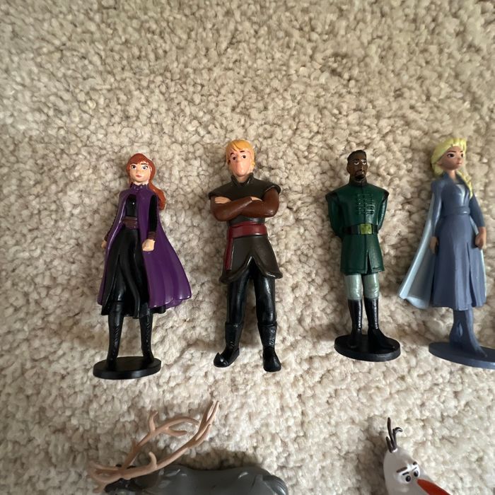 Figurines Reine des neiges - photo numéro 2