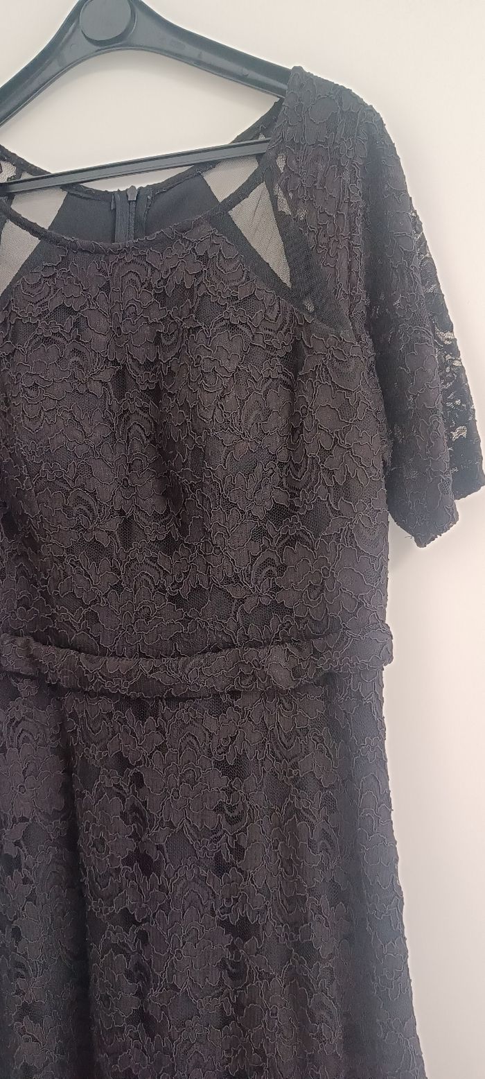 Robe dentelle noire - photo numéro 3