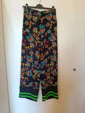 C1 Pantalon fleurie river Island 36