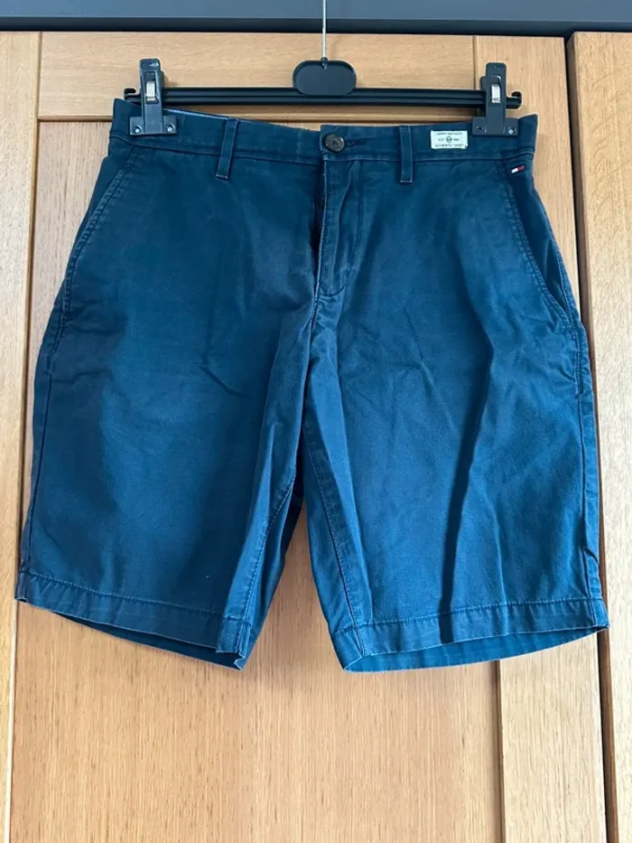 Short Tommy Hilfiger taille 30