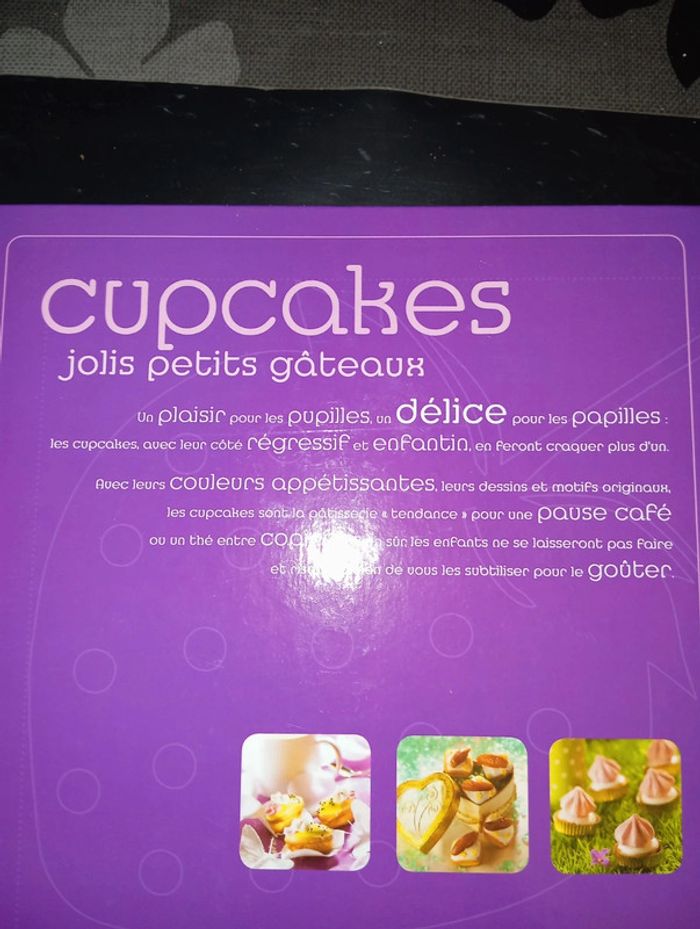 Livre Cupcakes Neuf - photo numéro 2