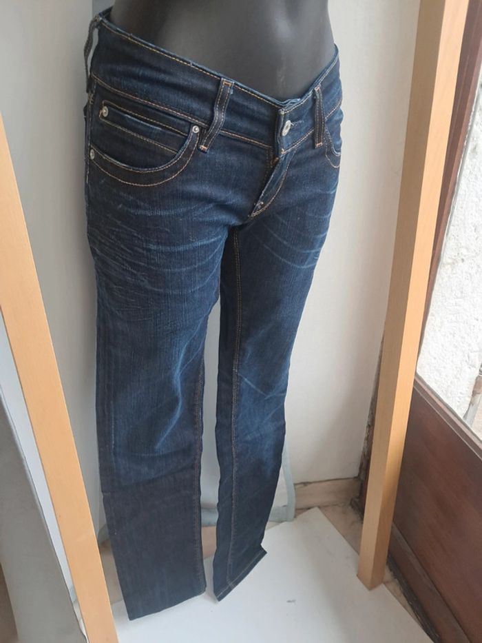 Levi's jean slim fit taille 36 en tbe