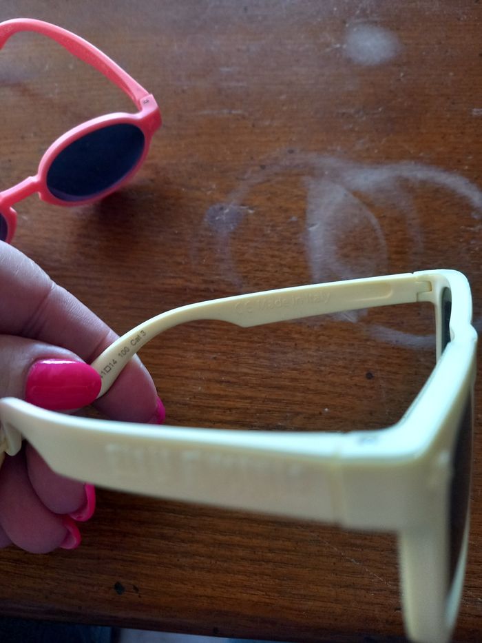 Lot 2 paires de lunettes de soleil - photo numéro 5