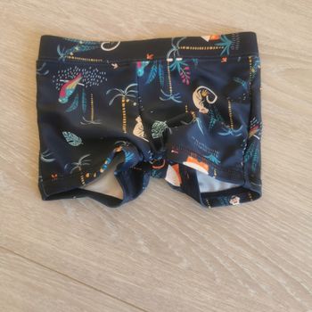 Short de bain kiabi taille 6 mois