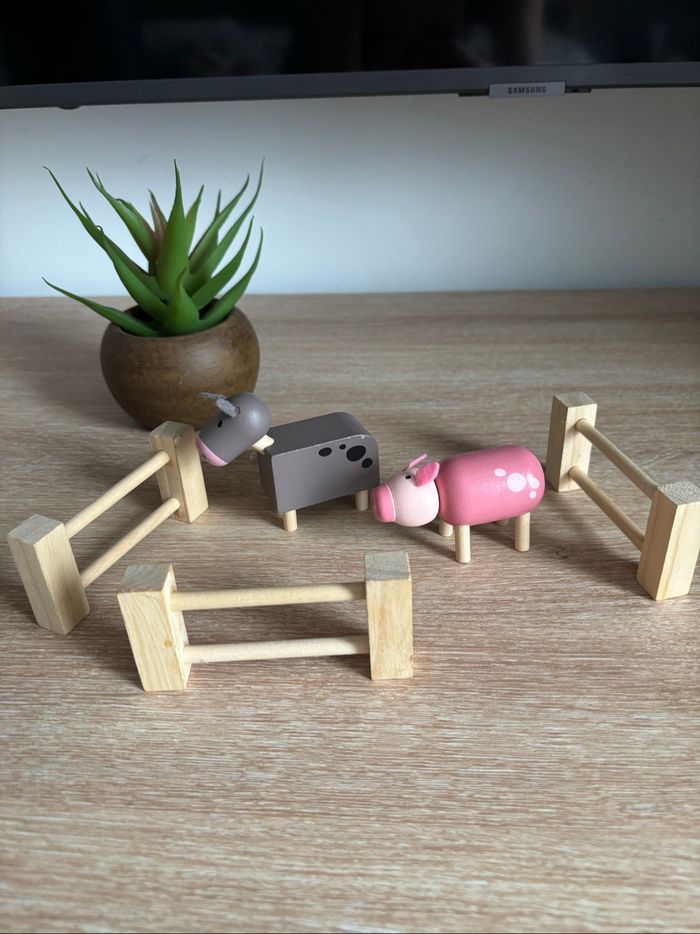Lot animaux en bois le cochon et la vache barrière - photo numéro 2
