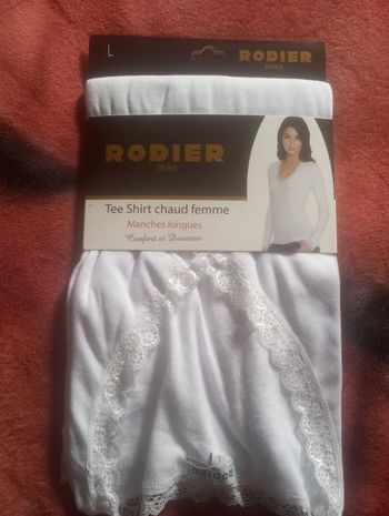 Tee shirt