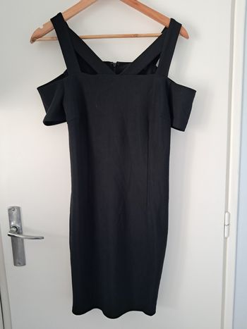 Robe manche courte noir taille M 