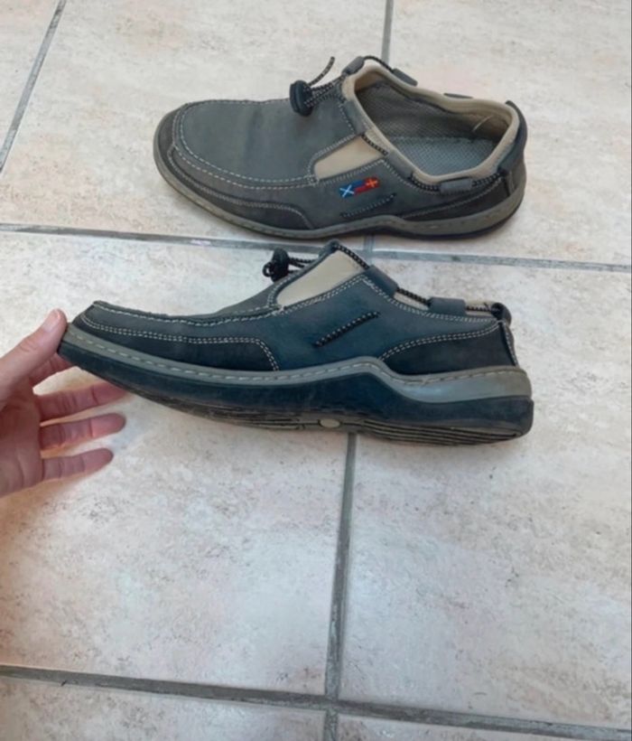 Chaussures grises - photo numéro 2