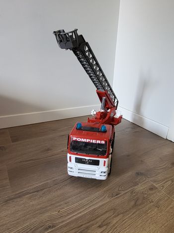 Camion pompiers Bruder