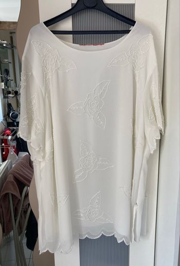 Haut doublé et perles