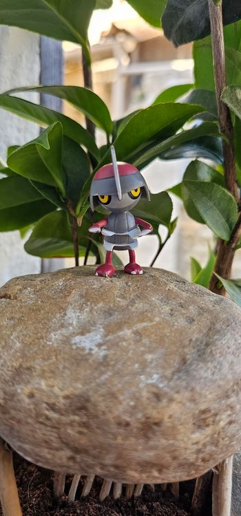 Super figurine Pokemon Nintendo scalpion 