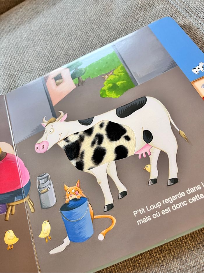 Livre à toucher « P’tit loup à la ferme » - photo numéro 7